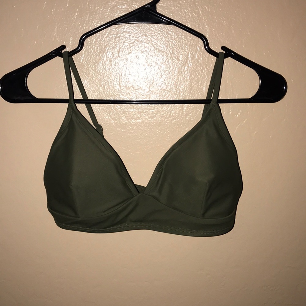 Old Navy bathing suit top